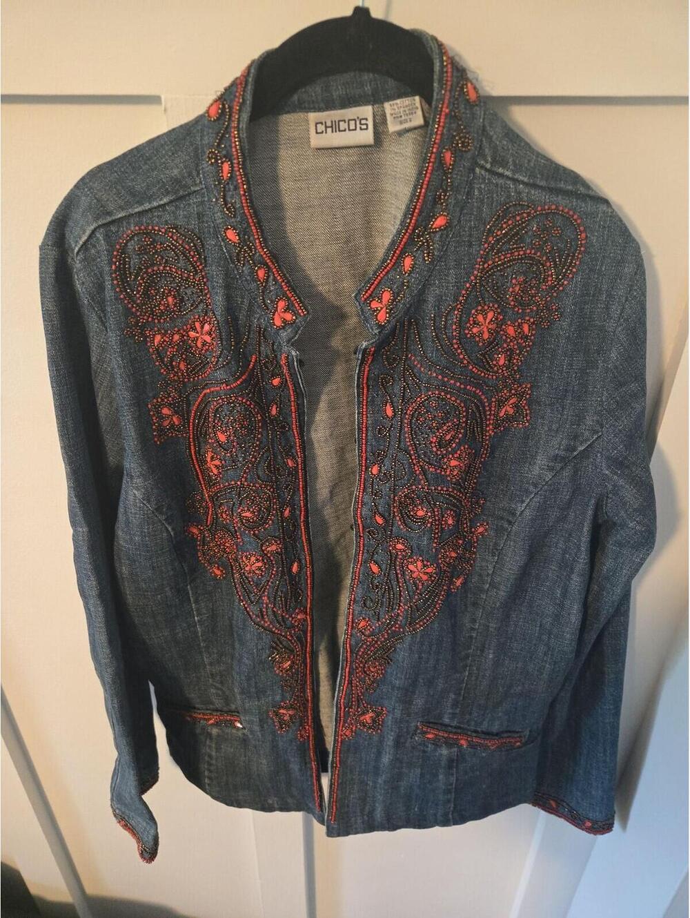 Chico's Vintage Beaded Embroidered Denim Jacket Size 2 - Picture 1 of 5